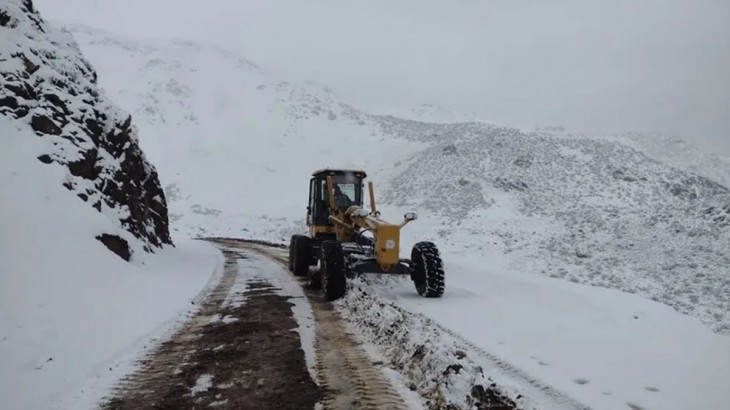 Vialidad Nacional puso en marcha el operativo invernal 2026 ante el ingreso de un frente frío en Mendoza