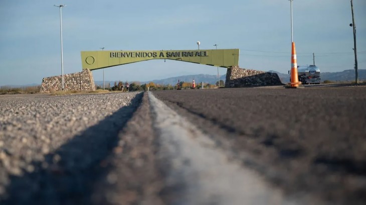 Comenzó la reconstrucción de la Ruta 143, una obra clave para conectar el Sur mendocino con el Valle de Uco